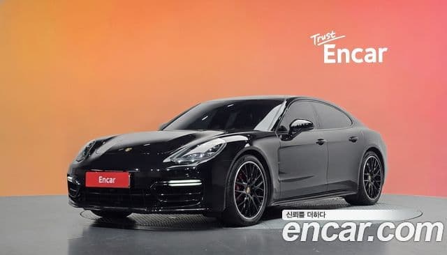 Porsche Panamera (971) 1