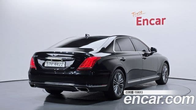 Genesis EQ900 2