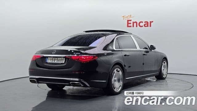 Mercedes-Benz S-Class W223 2