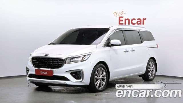 Kia The New Carnival — 1