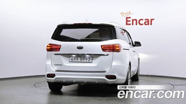 Kia The New Carnival 3