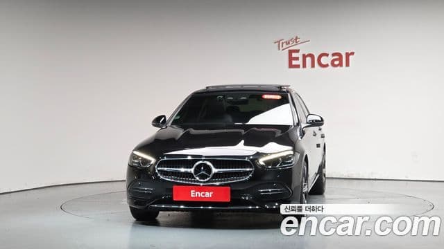 Mercedes-Benz C-Class W206 2