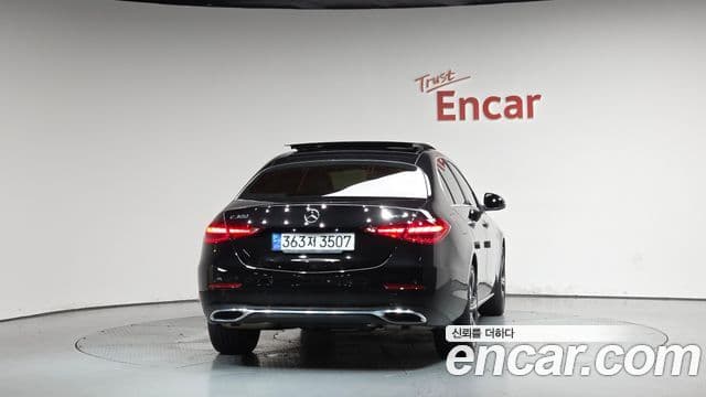 Mercedes-Benz C-Class W206 3
