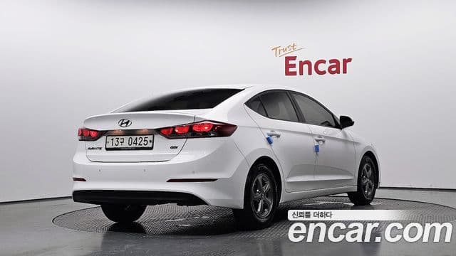 Hyundai Avante AD 2