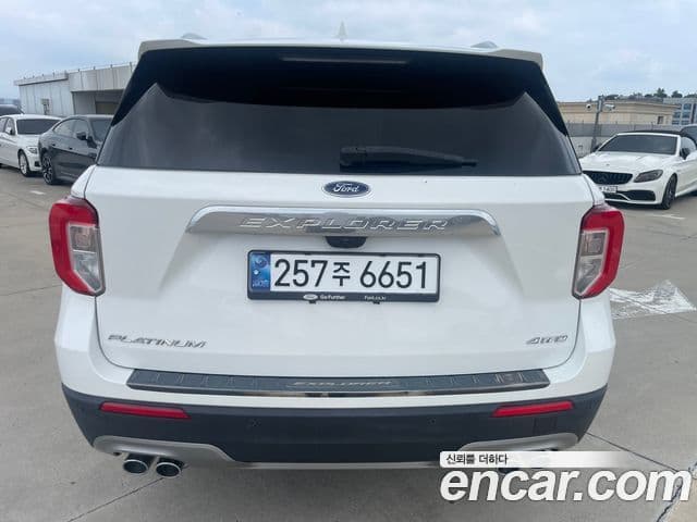 Ford Explorer 6th Gen 3