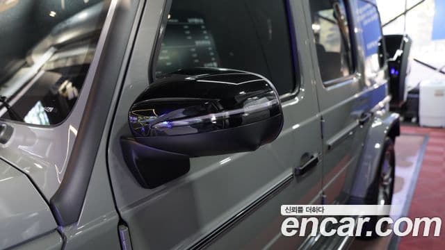 Mercedes-Benz G-Class W465 3