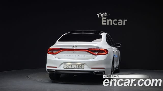 Hyundai Grandeur IG 3