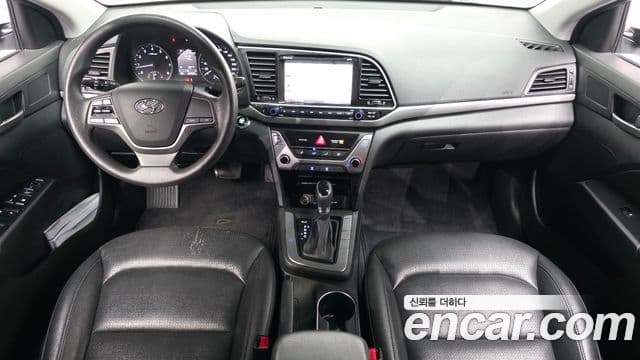 Hyundai Avante AD 4