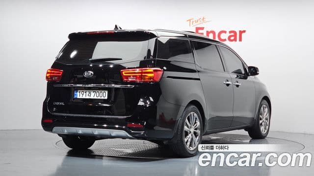 Kia The New Carnival 2