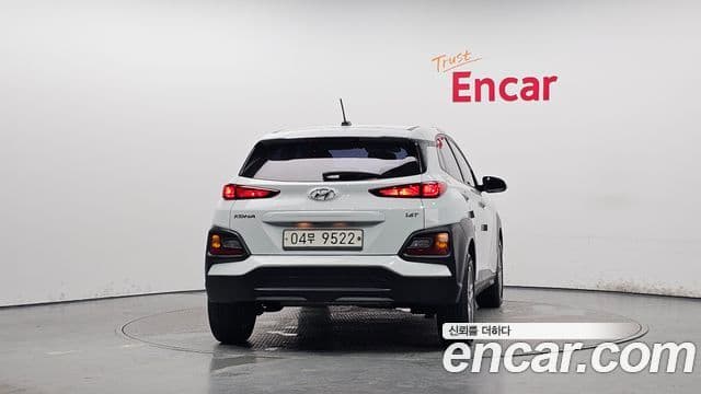 Hyundai Kona 4