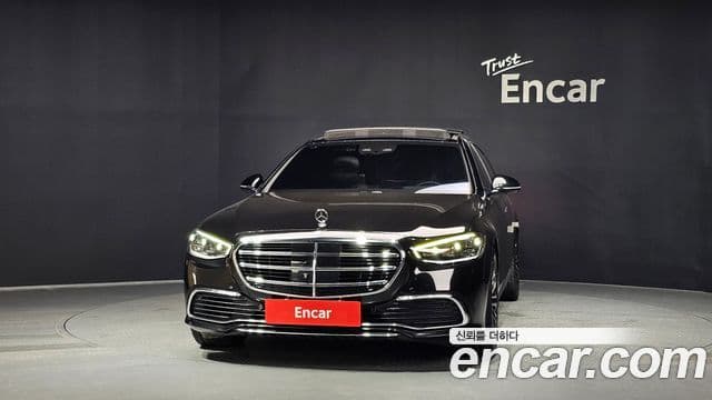 Mercedes-Benz S-Class W223 2