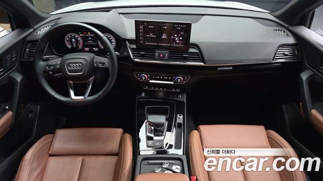 Audi Q5 (FY) 4