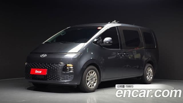 Hyundai Staria 1