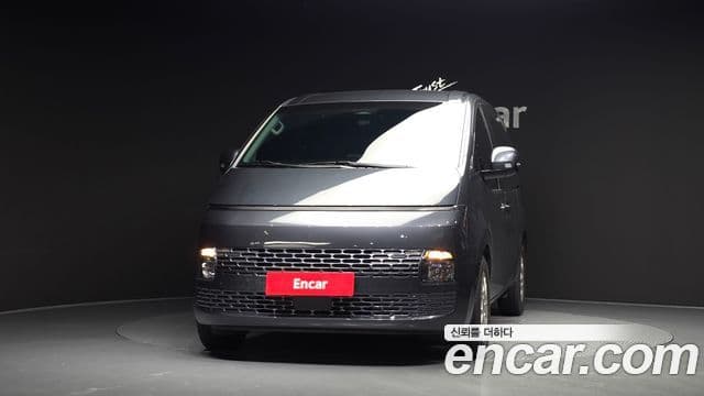 Hyundai Staria 3