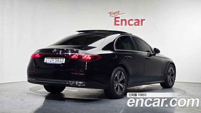 Mercedes-Benz E-Class W214 2