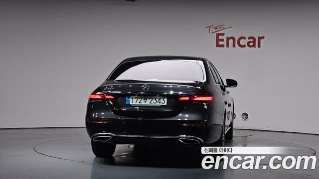 Mercedes-Benz E-Class W213 3