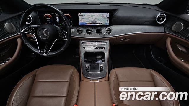 Mercedes-Benz E-Class W213 4