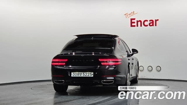Genesis G80 (RG3) 4