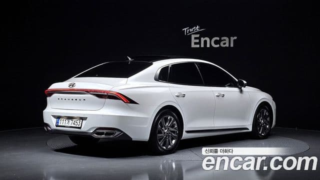Hyundai The New Grandeur IG Hybrid 2