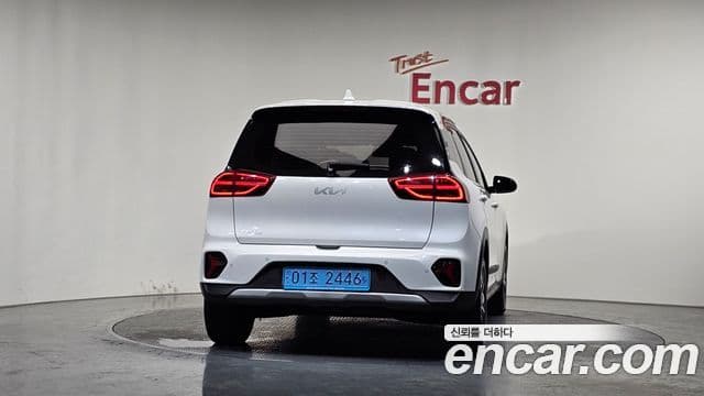 Kia Niro Plus 4