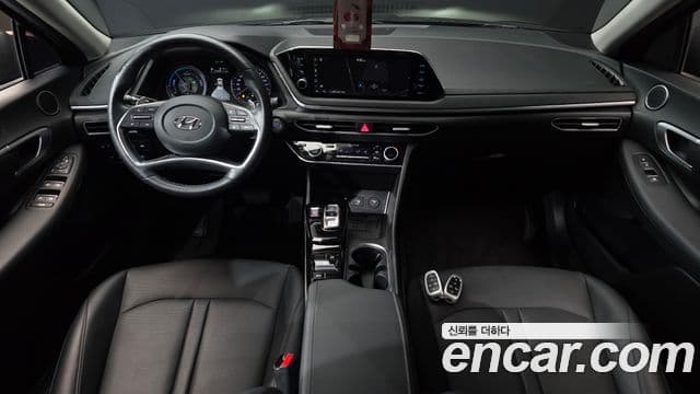Hyundai Sonata Hybrid (DN8) 4