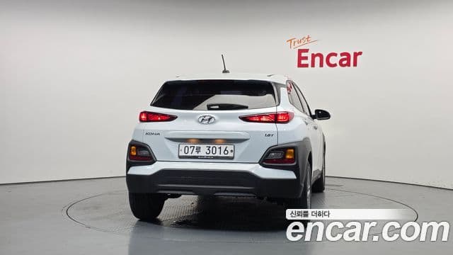 Hyundai Kona 3