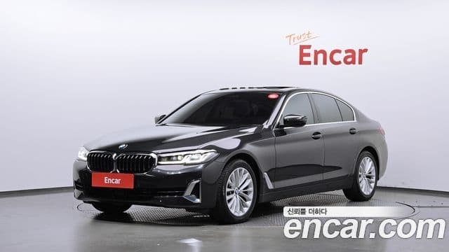 BMW 5 Series (G30)