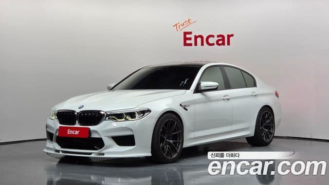BMW M5 (F90)