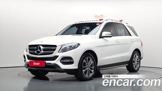 Mercedes-Benz GLE-Class W166