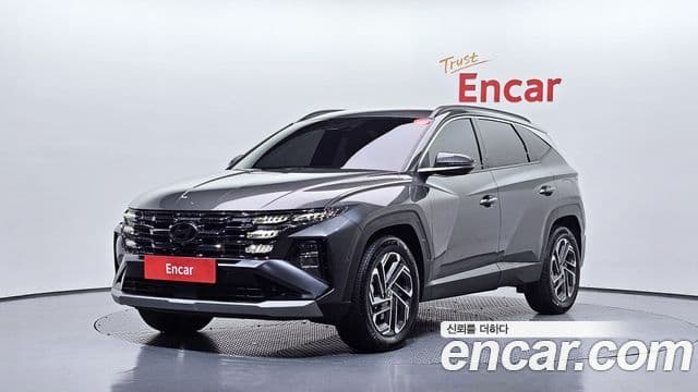 Hyundai The New Tucson Hybrid (NX4)