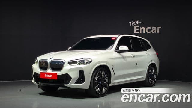 BMW iX3