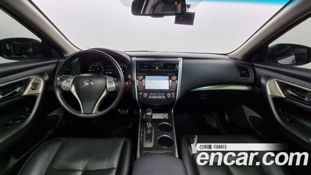 Nissan Altima 4