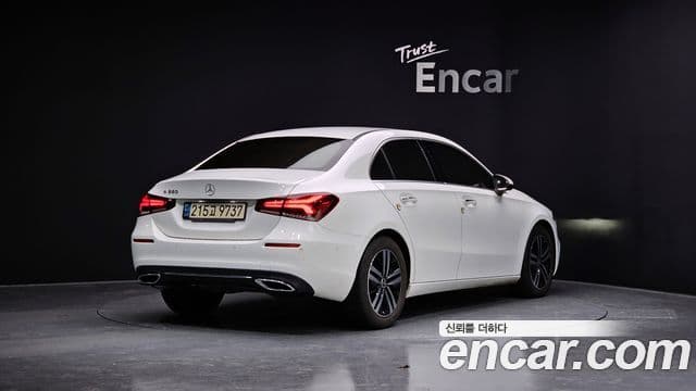 Mercedes-Benz A-Class W177 2