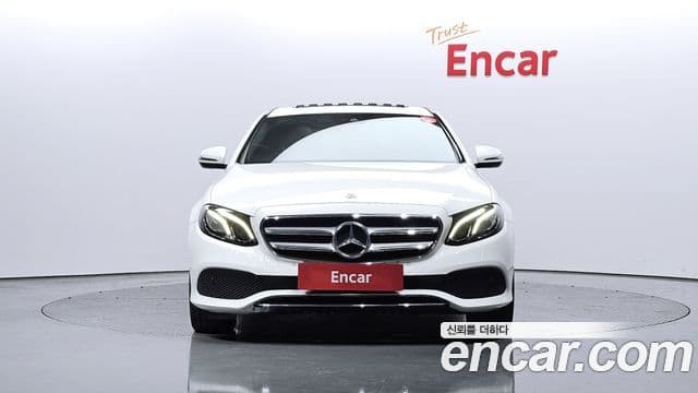 Mercedes-Benz E-Class W213 3