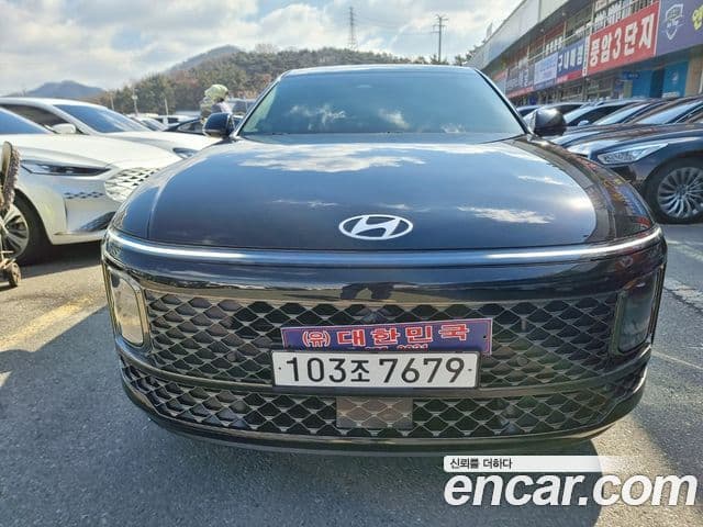 Hyundai Grandeur (GN7)