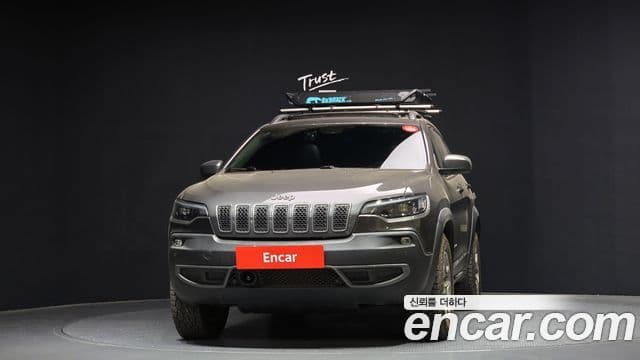 Jeep Cherokee (KL) 3