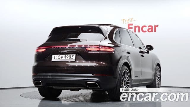 Porsche Cayenne (PO536) 2
