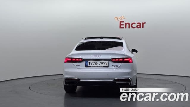 Audi A5 (F5) 3