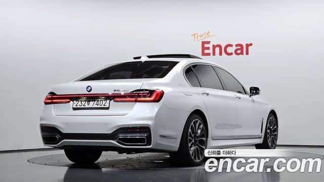 BMW 7 Series (G11) 2