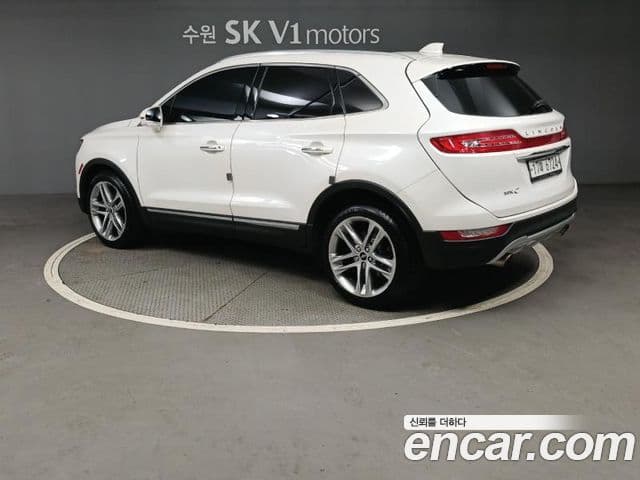 Lincoln MKC 4