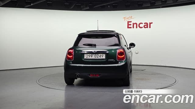 MINI Cooper D 4