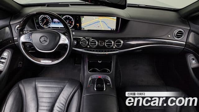 Mercedes-Benz S-Class W222 4