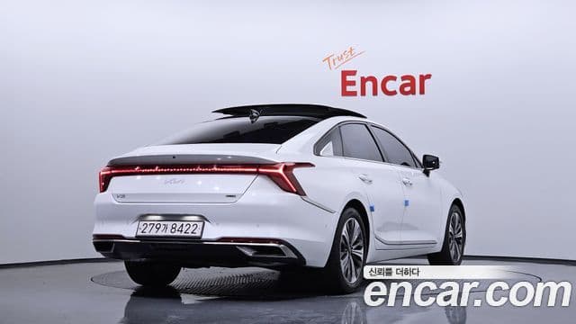Kia K8 Hybrid 2