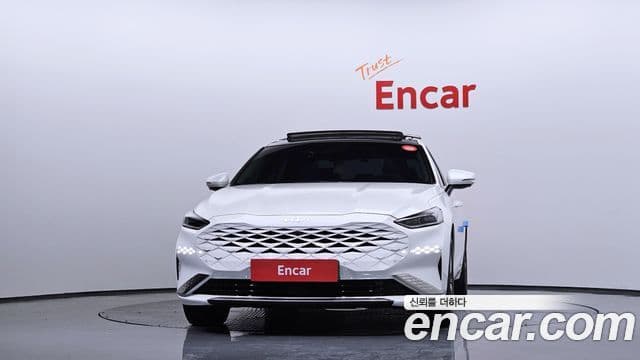 Kia K8 Hybrid 3