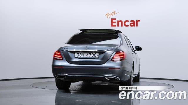 Mercedes-Benz E-Class W213 3