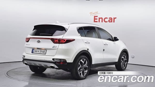 Kia Sportage The Bold 2
