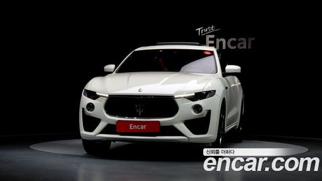 Maserati Levante 2