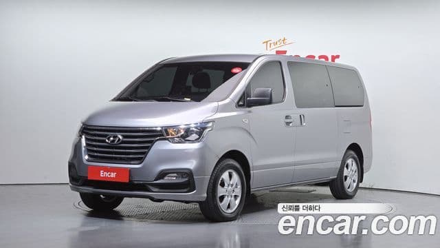 Hyundai The New Grand Starex 1