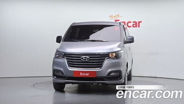 Hyundai The New Grand Starex 3