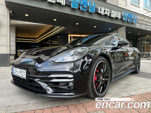 Porsche Panamera (971) 1